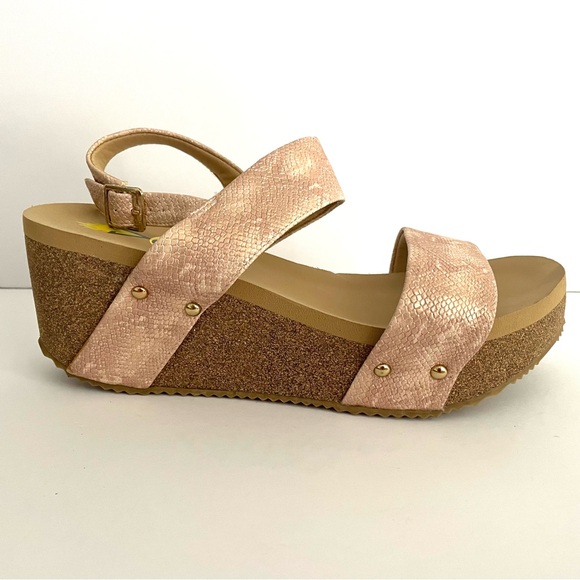 SummerLove Shimmery Rose Comfortable Slingback Wedge Sandals by Volatile, size 9 - Picture 6 of 17